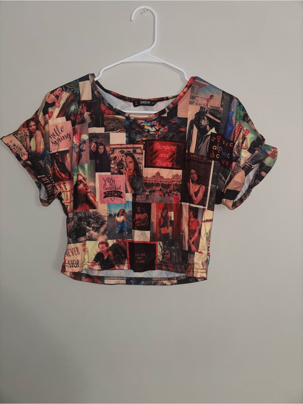 SHEIN Multicolor Photo Collage Crop Top